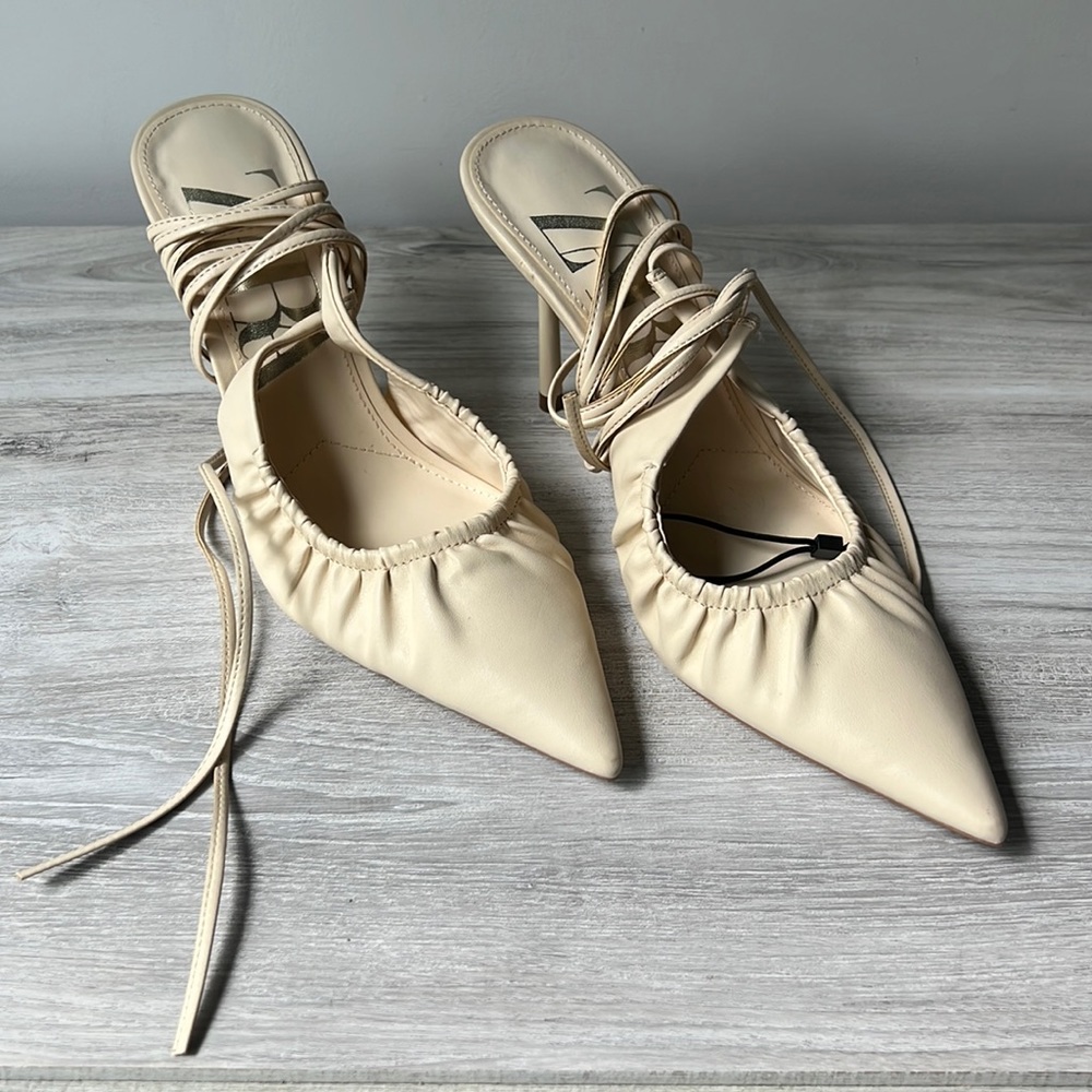 Zara ✨ Cream Pointy Toe Lace Up Heels *New with tags* Size 39